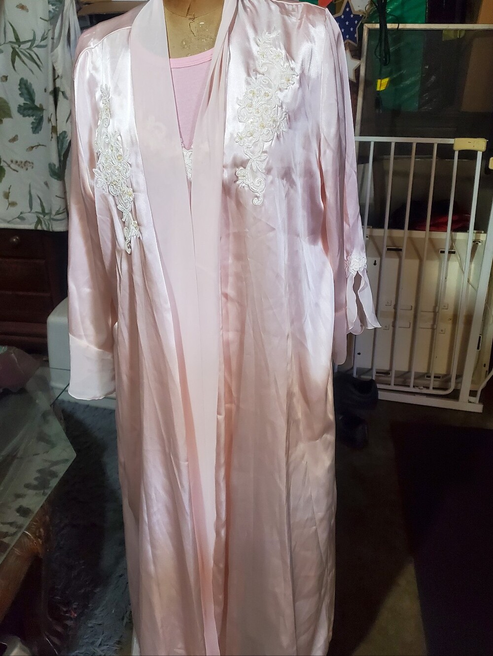 Vintage Expressions By California Dynasty Pink Beaded Nightgown & Robe